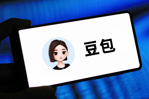 AI助手收费潮:开发者如何看懂Pro订阅价值